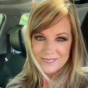 Meet your Posher, Kelley